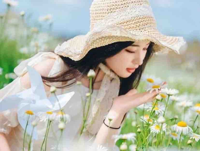 Em Vẫn Biết   