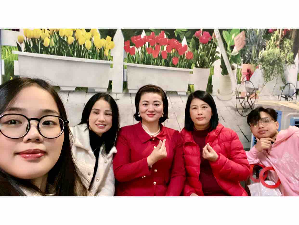 Câu Chuyện Đầu Năm