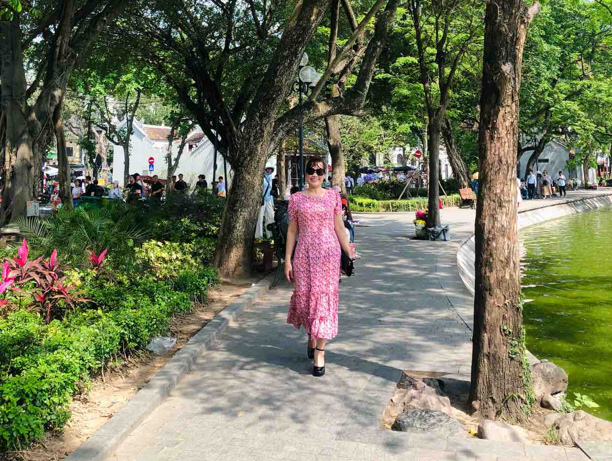 Nửa Đời Xuân Qua  -  Xuân Cung